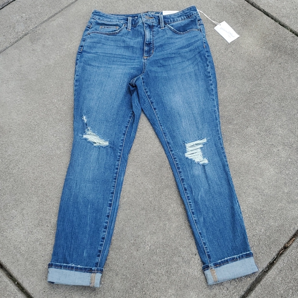 Cuffed High Rise Skinny Jeans